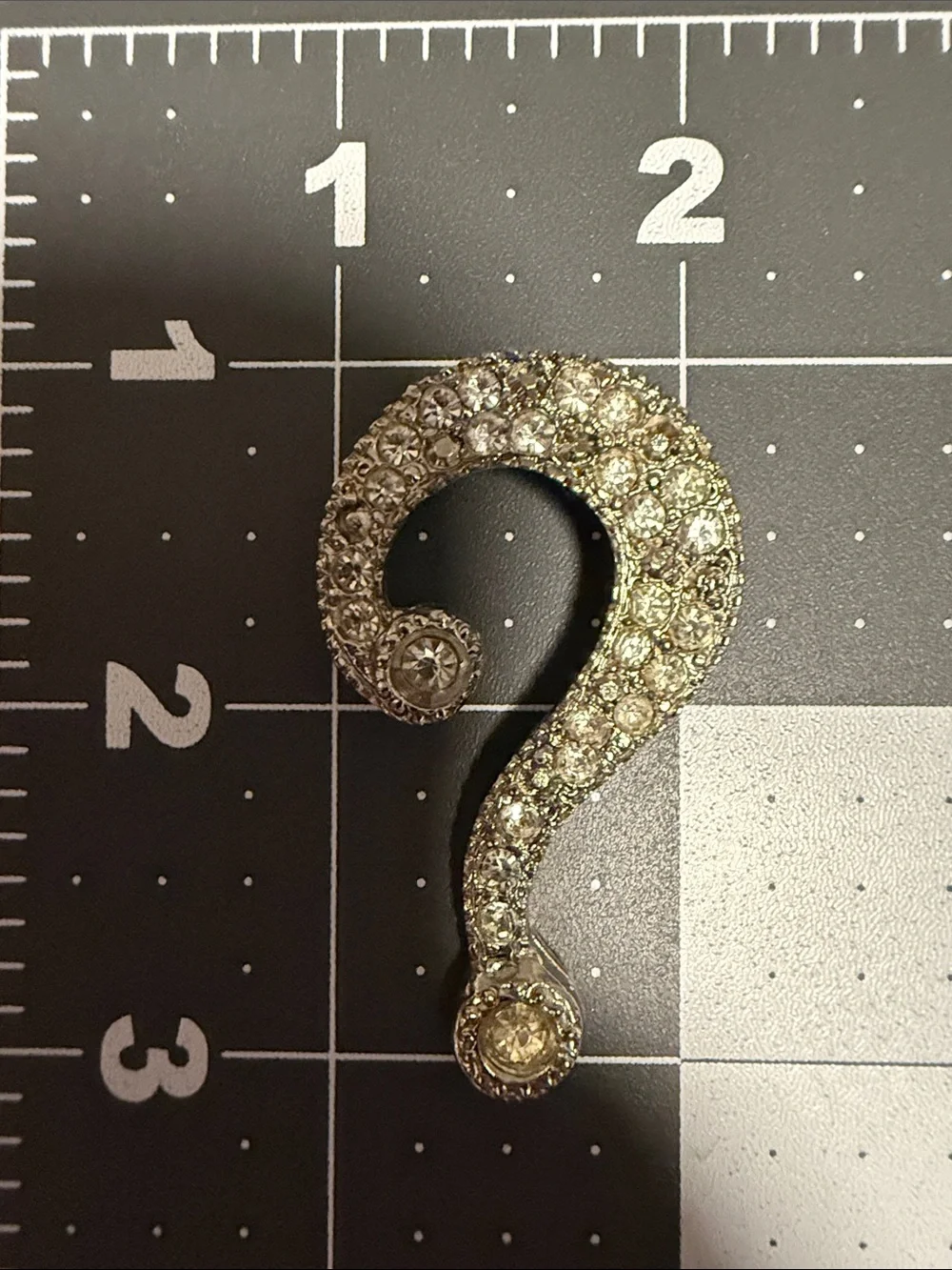 Estate vintage rhinestone